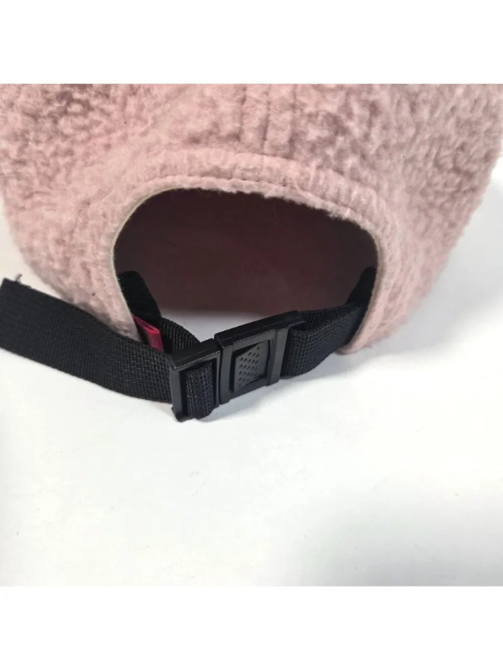 Levi’s Pink Sherpa Fleece Baseball Cap Embroidered Logo Cozy Hat